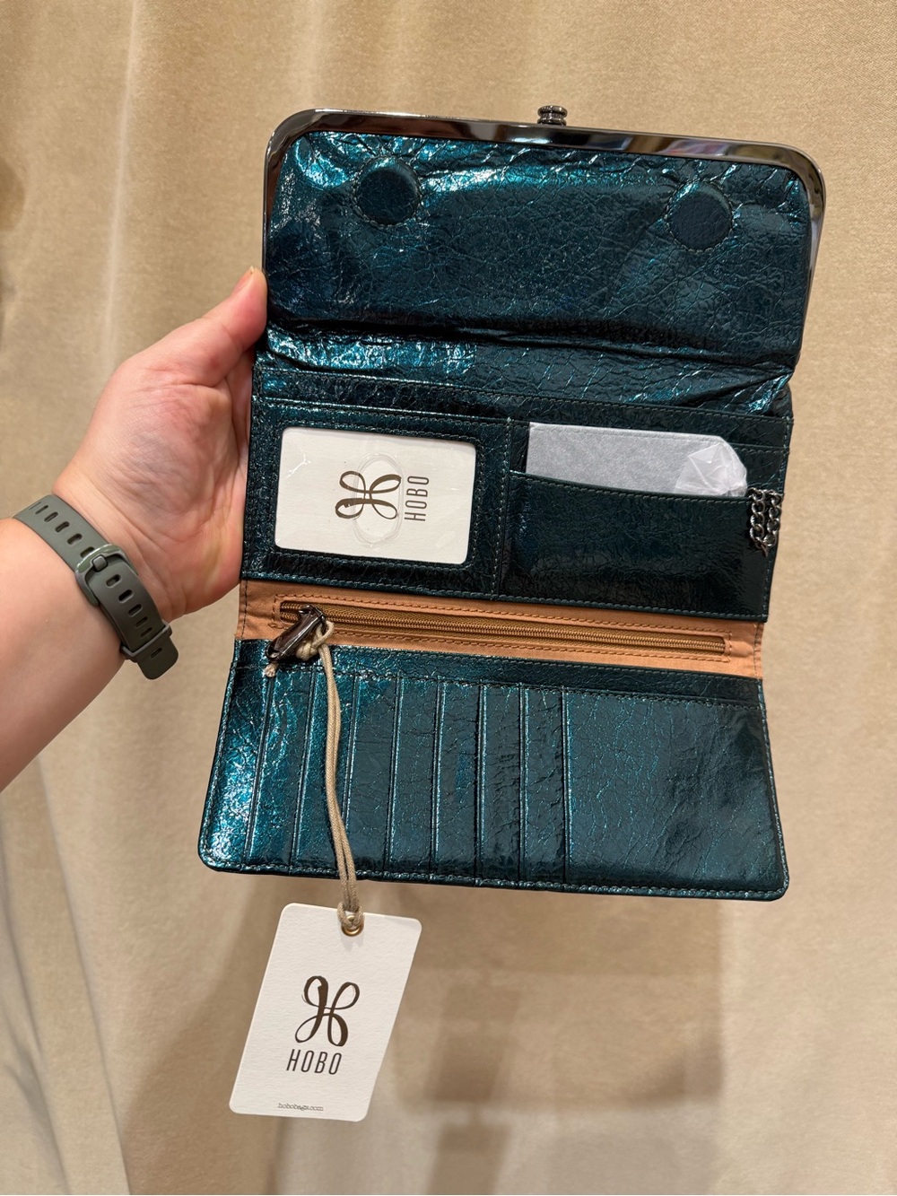 Hobo Rachel Wallet, Spruce Patent Leather - Picture 7 of 7